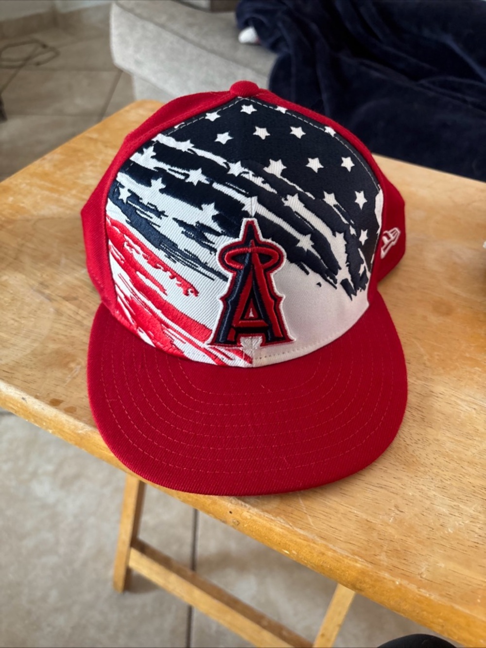 New Era Los Angeles Angels Red, White & Navy Flag Snapback